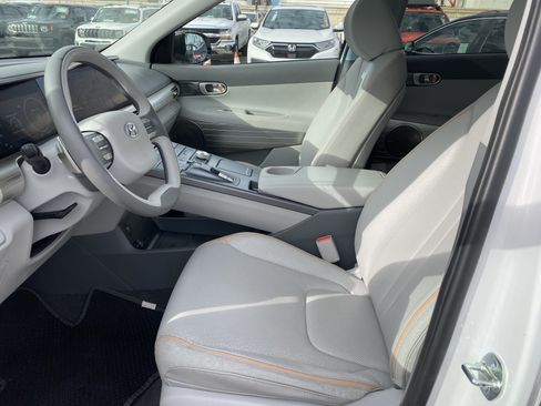 Used 2023 Hyundai Nexo Limited FWD image 15