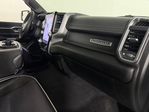 Used 2025 RAM 1500 Laramie AWD/4WD image 32