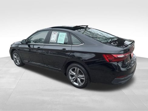 Used 2024 Volkswagen Jetta SE image 18