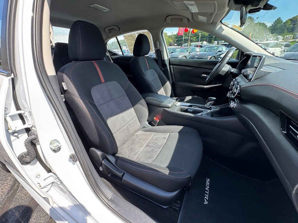 Used 2024 Nissan Sentra SR FWD image 24