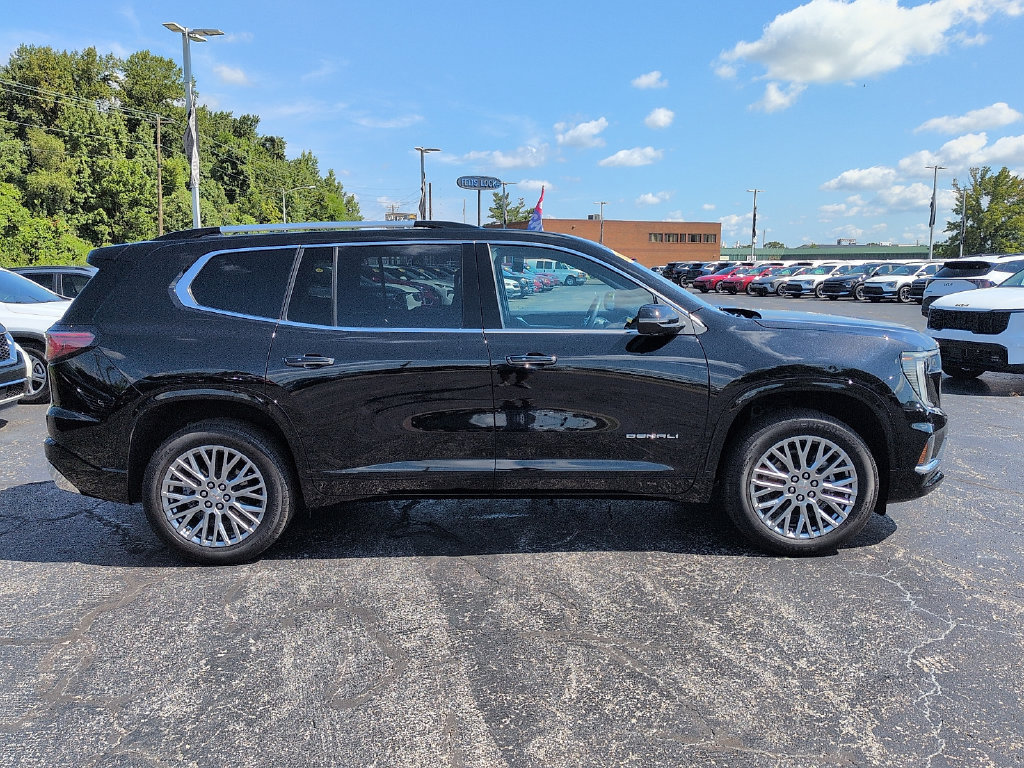 Used 2024 GMC Acadia Denali AWD/4WD image 2