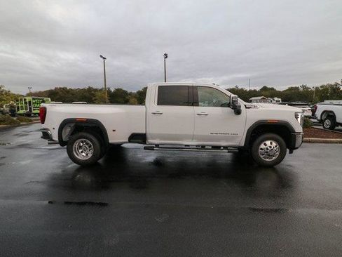 New 2026 GMC Sierra 3500 SLT w/ SLT Premium Package image 11