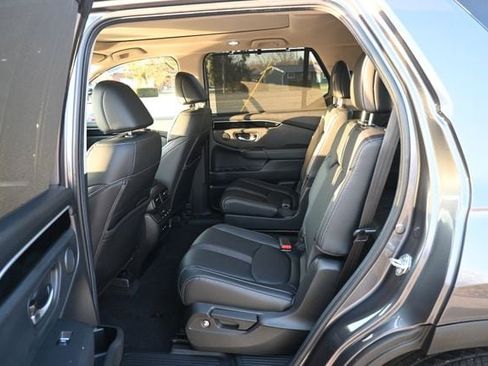 Used 2025 Honda Pilot Touring image 26