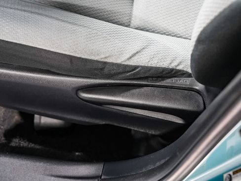 Used 2014 Toyota Prius C One FWD image 22