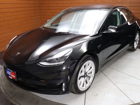Used 2022 Tesla Model 3 Long Range image 28