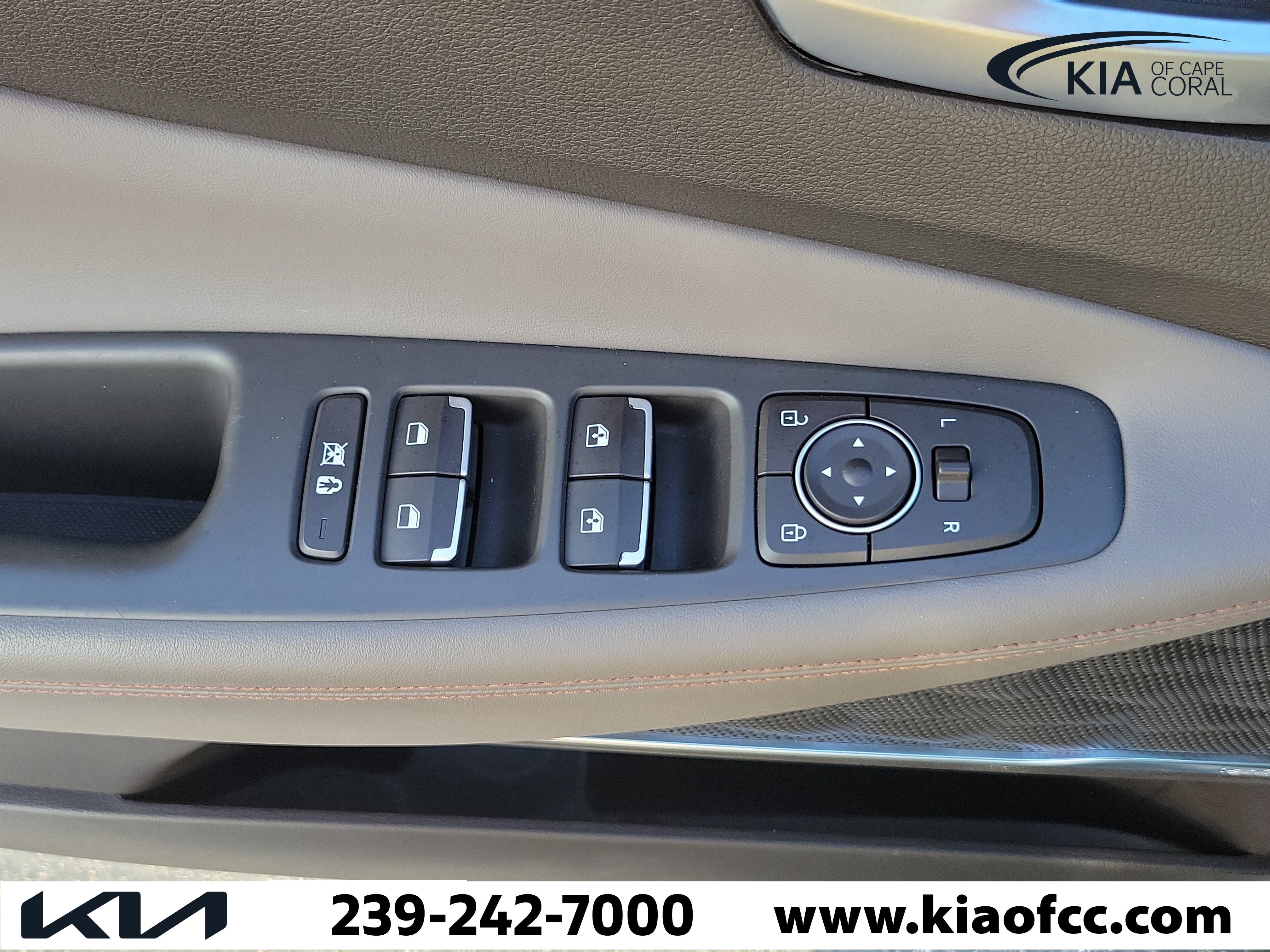Used 2020 Hyundai Santa Fe SEL w/ Cargo Package FWD image 25