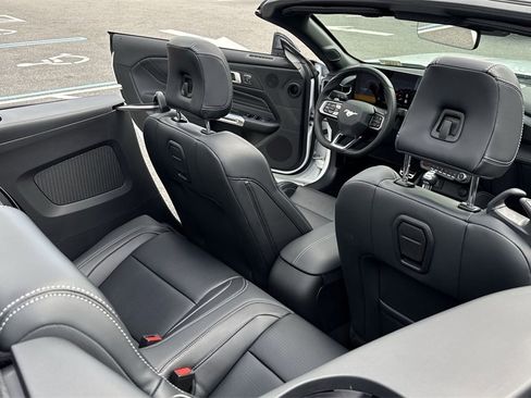 Used 2024 Ford Mustang GT Premium image 37
