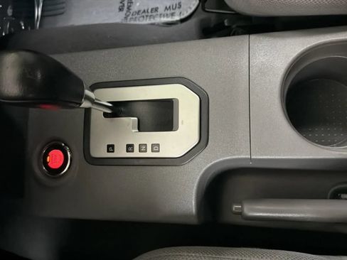 Used 2020 Nissan Frontier S RWD image 12