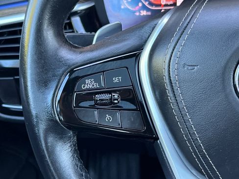 Used 2020 BMW 530i w/ Premium Package RWD image 27