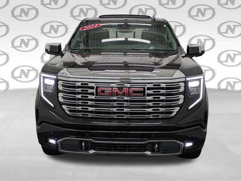 Used 2024 GMC Sierra 1500 Denali AWD/4WD image 41