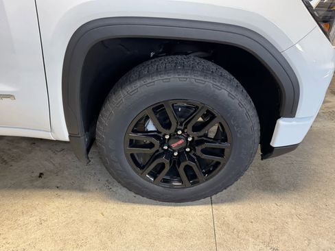 Certified 2023 GMC Sierra 1500 Pro w/ Graphite Edition image 7