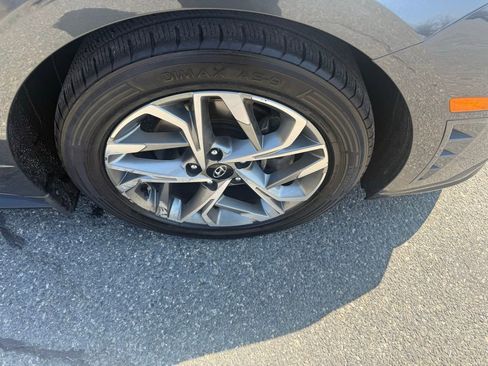 Used 2022 Hyundai Sonata SEL w/ Convenience Package image 10