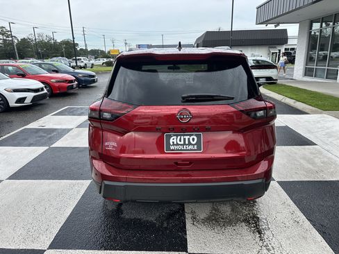 Used 2026 Nissan Rogue Dark Armor FWD image 4