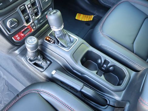 New 2026 Jeep Wrangler Unlimited Rubicon image 10