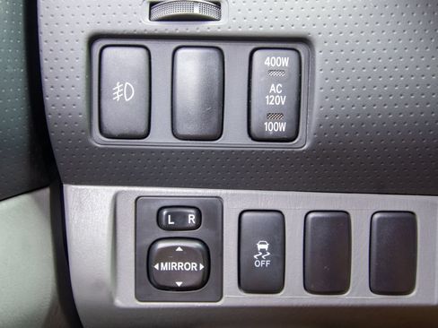 Used 2015 Toyota Tacoma PreRunner w/ TRD Sport Package RWD image 33
