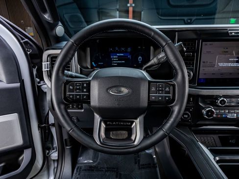 Used 2026 Ford F250 Platinum AWD/4WD image 19