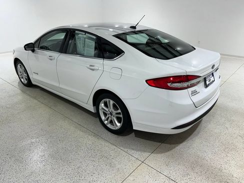 Used 2018 Ford Fusion S FWD image 3