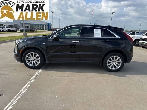 Used 2023 Cadillac XT4 Luxury FWD image 3