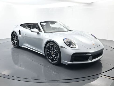 Used 2022 Porsche 911 Turbo S image 17