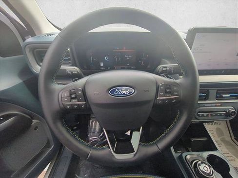 Used 2026 Ford Maverick Lobo AWD/4WD image 29