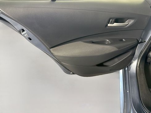 Used 2021 Toyota Corolla LE FWD image 25