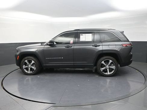 Used 2023 Jeep Grand Cherokee 4WD 4xe image 6