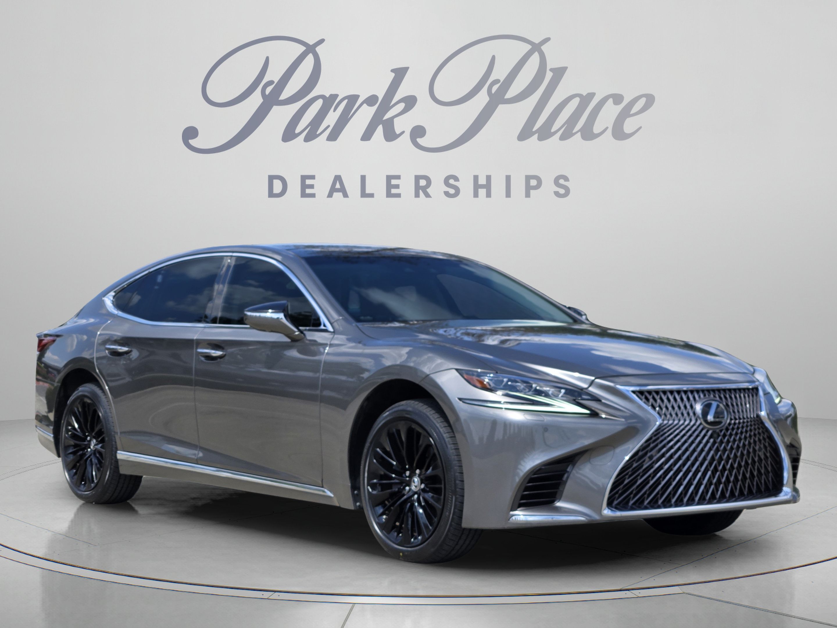 Used 2018 Lexus LS 500 w/ Interior Upgrade Package RWD image 7