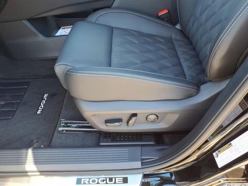 New 2026 Nissan Rogue Platinum AWD/4WD image 7