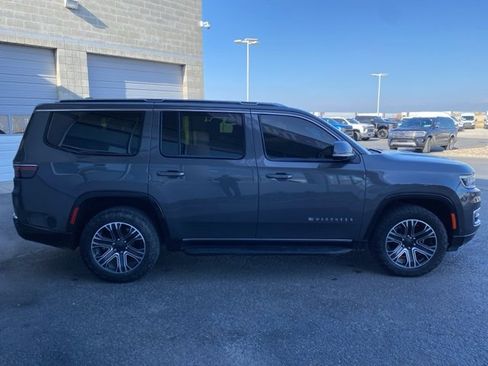 Used 2022 Jeep Wagoneer Series II image 5