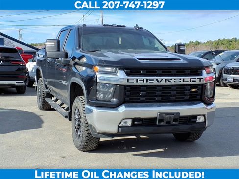 Used 2022 Chevrolet Silverado 2500 LT w/ Convenience Package image 3