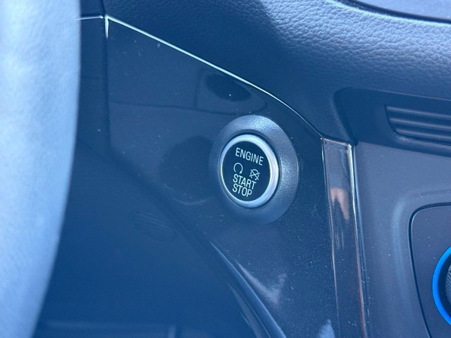 Used 2018 Ford Escape Titanium w/ Ford Safe & Smart Package FWD image 16