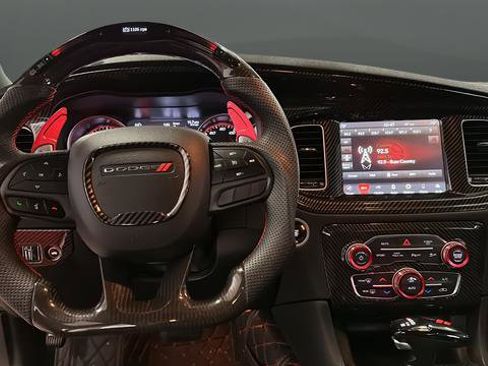 Used 2022 Dodge Charger R/T RWD image 11
