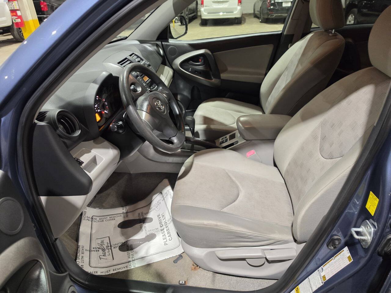Used 2009 Toyota RAV4 4WD image 23