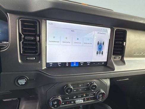 Used 2025 Ford Bronco Badlands image 25