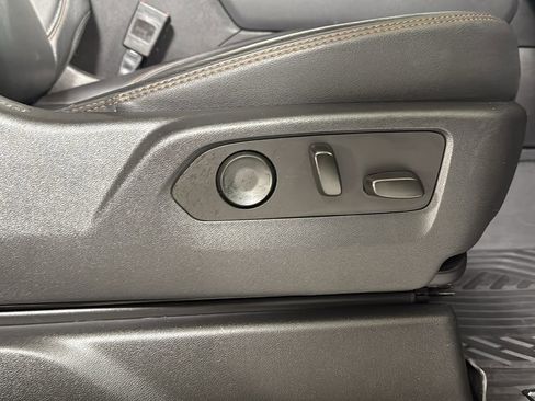 Used 2023 GMC Sierra 1500 AT4 w/ Technology Package image 20