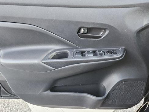 Used 2020 Nissan Versa S image 16