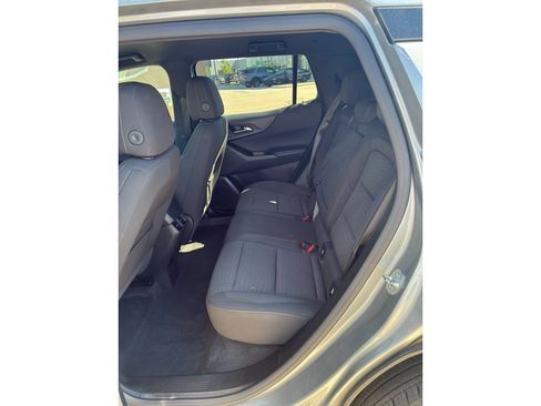 Used 2025 Chevrolet Equinox LT AWD/4WD image 10