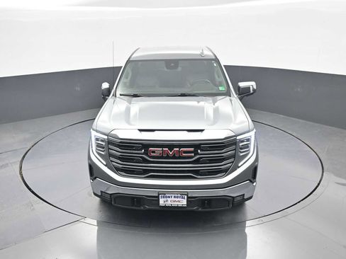 Used 2025 GMC Sierra 1500 SLT AWD/4WD image 11