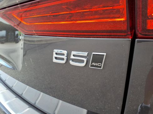 Certified 2023 Volvo XC60 B5 Plus w/ Protection Package Premier AWD/4WD image 6