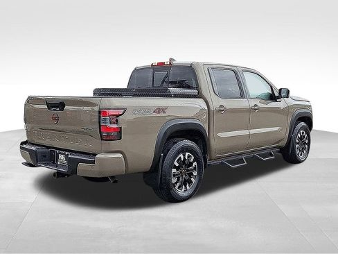 Used 2022 Nissan Frontier PRO-4X image 9