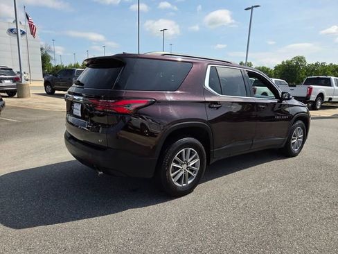 Used 2023 Chevrolet Traverse LT FWD image 13