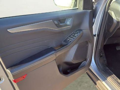 Certified 2023 Ford Escape Active w/ Tech Pack #1 image 9