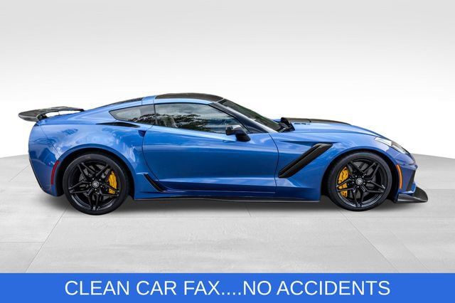 Used 2019 Chevrolet Corvette ZR1 RWD image 3