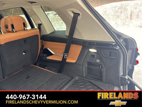 Used 2024 BMW X7 xDrive40i w/ Premium Package image 60