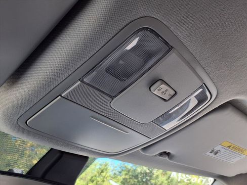 Used 2023 Kia Soul LX image 24