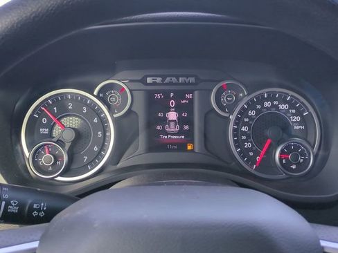 New 2026 RAM 1500 Express AWD/4WD image 13