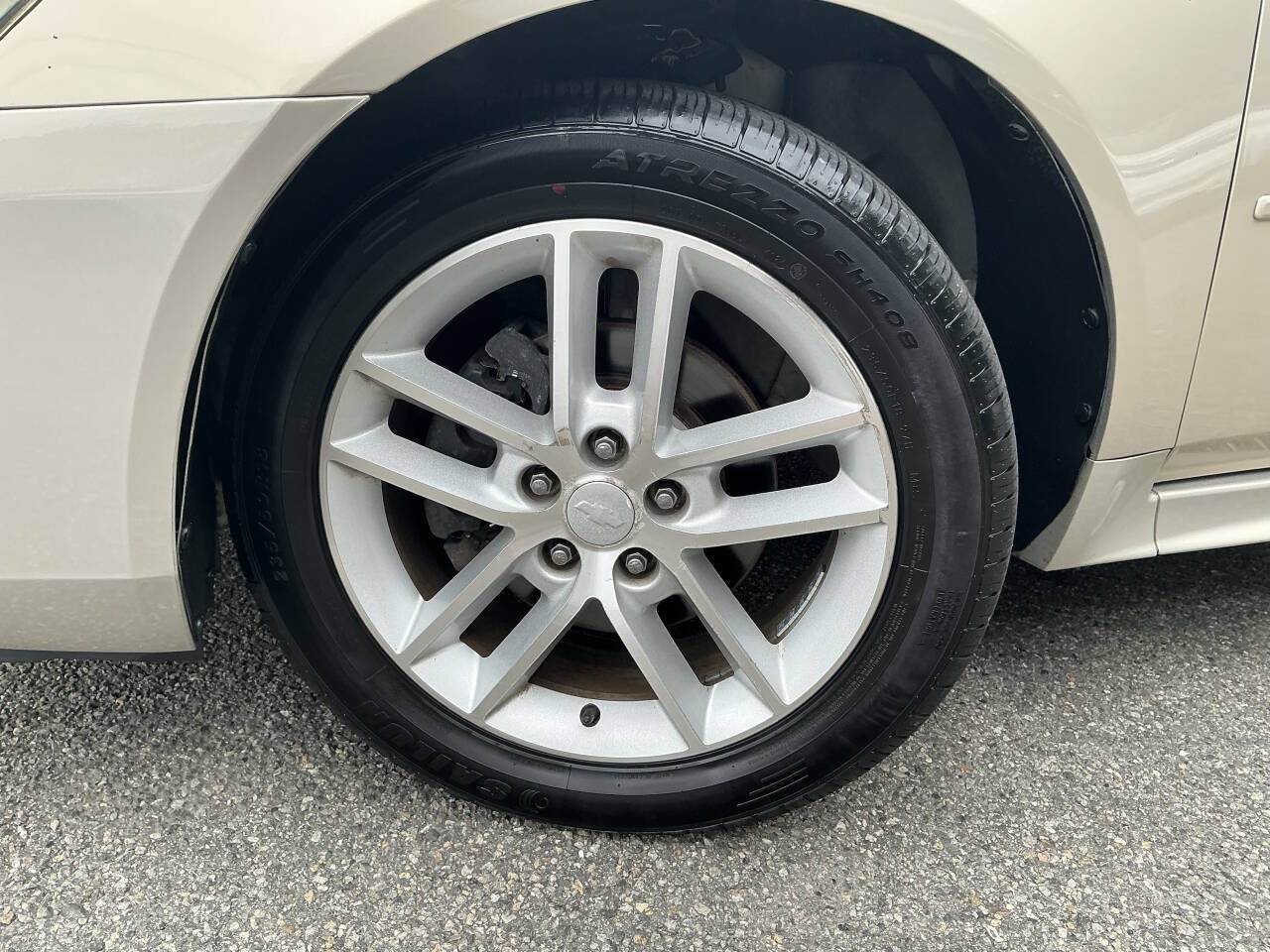 Used 2012 Chevrolet Impala LTZ FWD image 9