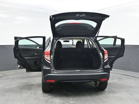 Used 2017 Honda HR-V LX image 48