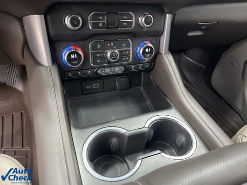 Used 2023 GMC Yukon SLT image 28