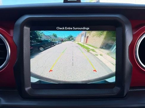 Used 2019 Jeep Wrangler Unlimited Rubicon AWD/4WD image 33